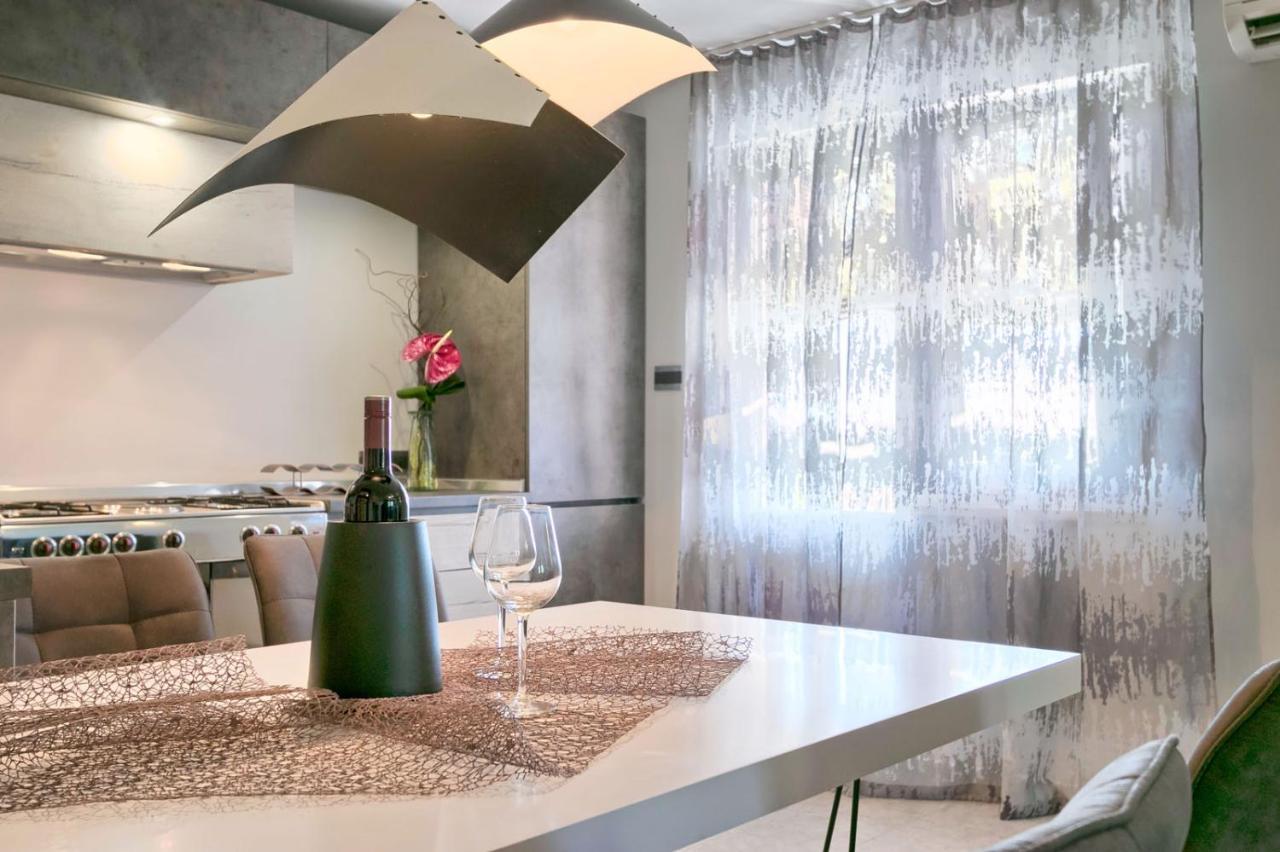 Modern Oasis Apartment Пула Екстериор снимка