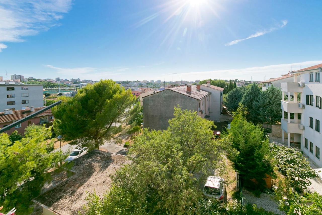 Modern Oasis Apartment Пула Екстериор снимка